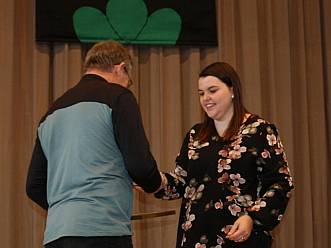 Lüthi Nicole - Vertreten durch Ihren Vater